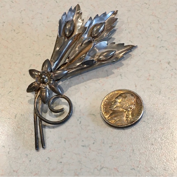 Vintage Coro Pegasus 1940s Sterling Silver Floral Bouquet Brooch WW2 Era - Picture 2 of 14